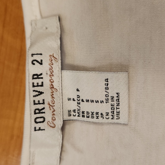 Forever 21 • knot top | S - Picture 3 of 8